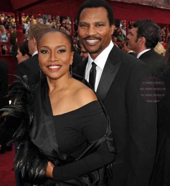 Arnold Byrd: What does Jenifer Lewis Husband Do? Their Love Life