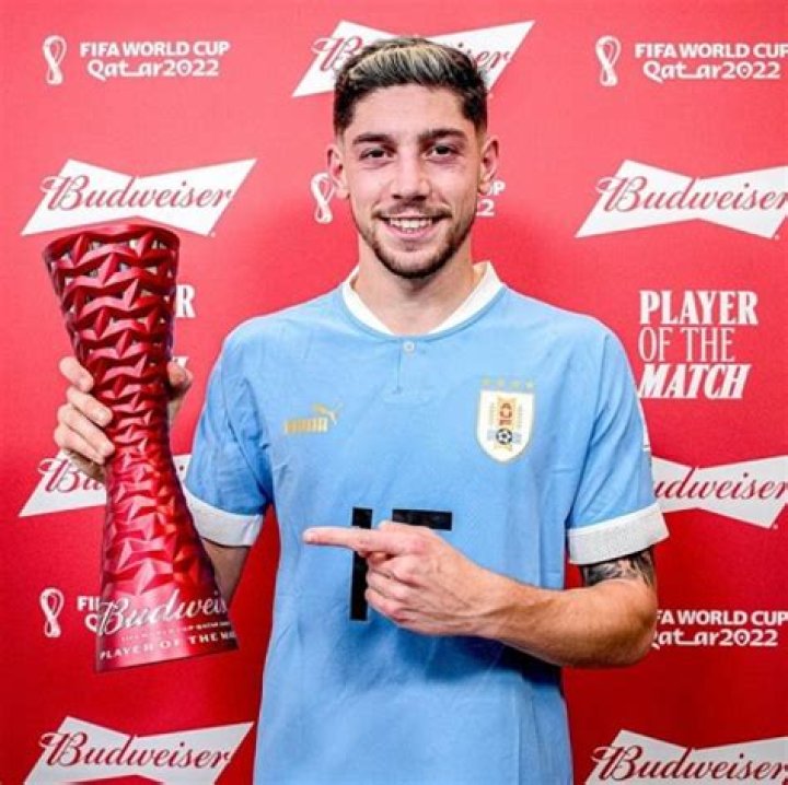 Federico Valverde | Salary, Net Worth, Girlfriend, Son, Instagram, Parents, FIFA 22, Stats, Contract, Market Value, Bio