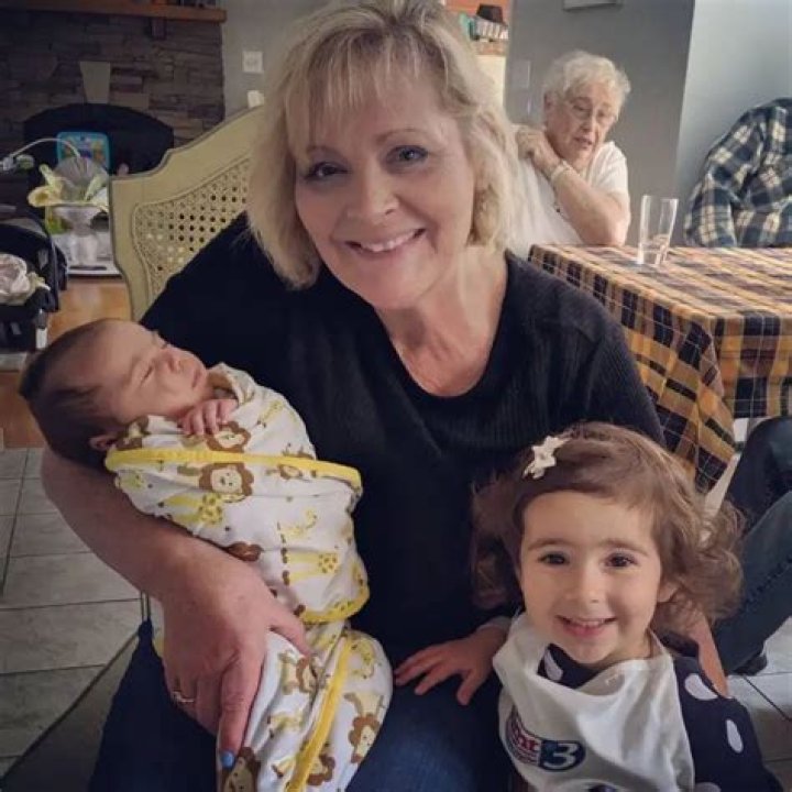 Hayley Lapoint Is Pregnant Again Or Not? Due Date