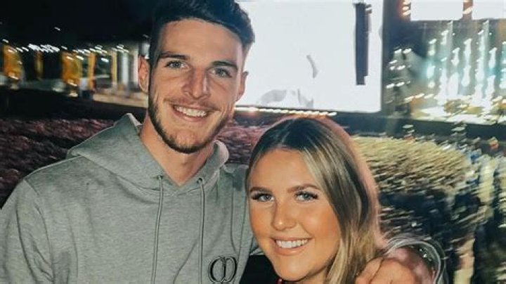 How Old Is Lauren Fryer?