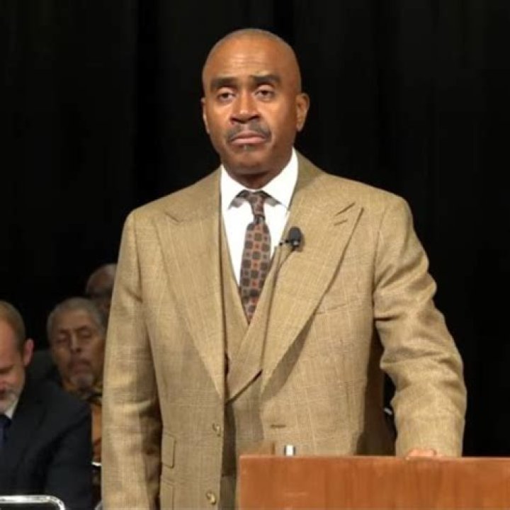 Is Gino Jennings Sick? Reddit Update On His Health, Illness!