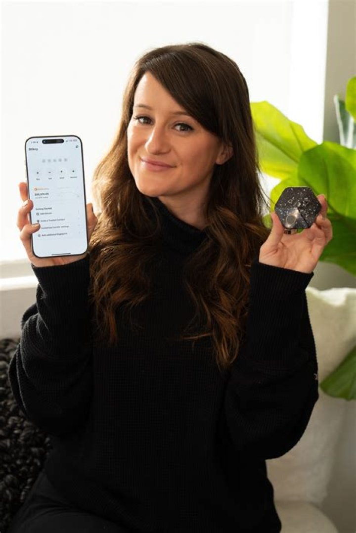 Jenna Ezarik net worth, income and estimated earnings of Youtuber channel