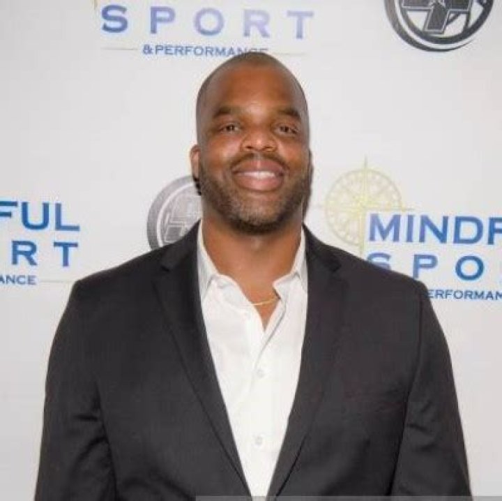 Josh Hart Bio-salary, net worth, earnings, married, relationship, girlfriend, career, nationality, age, height, contract, trade