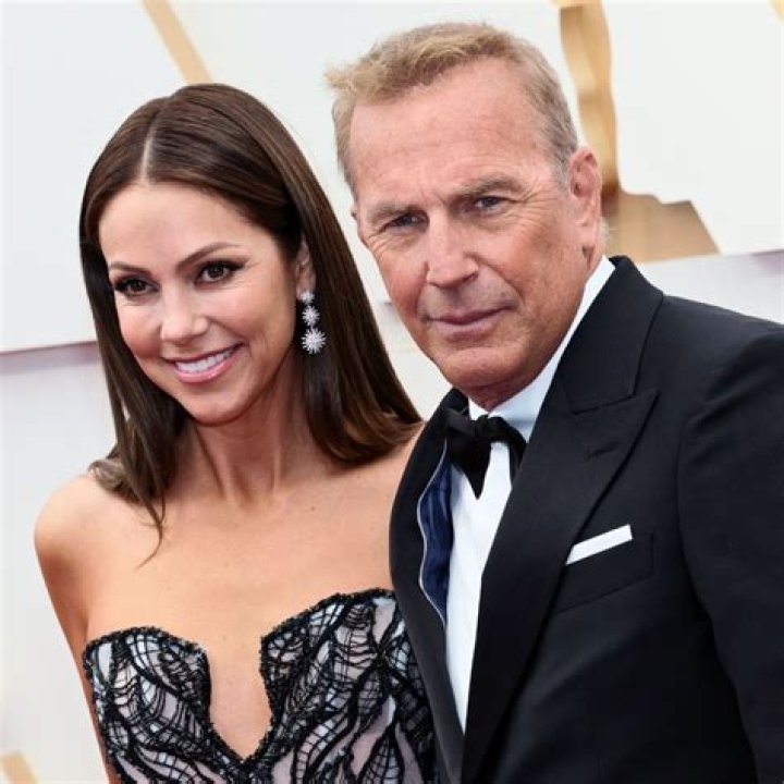 Kevin Costner’s Wife Christine Baumgartner: Age, Net Worth, Wiki