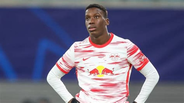 RB Leipzig's Central Midfielder Ilaix Moriba Bio, Age, Contract, Net Worth, Salary, Transfer, Market Value, & Girlfriend