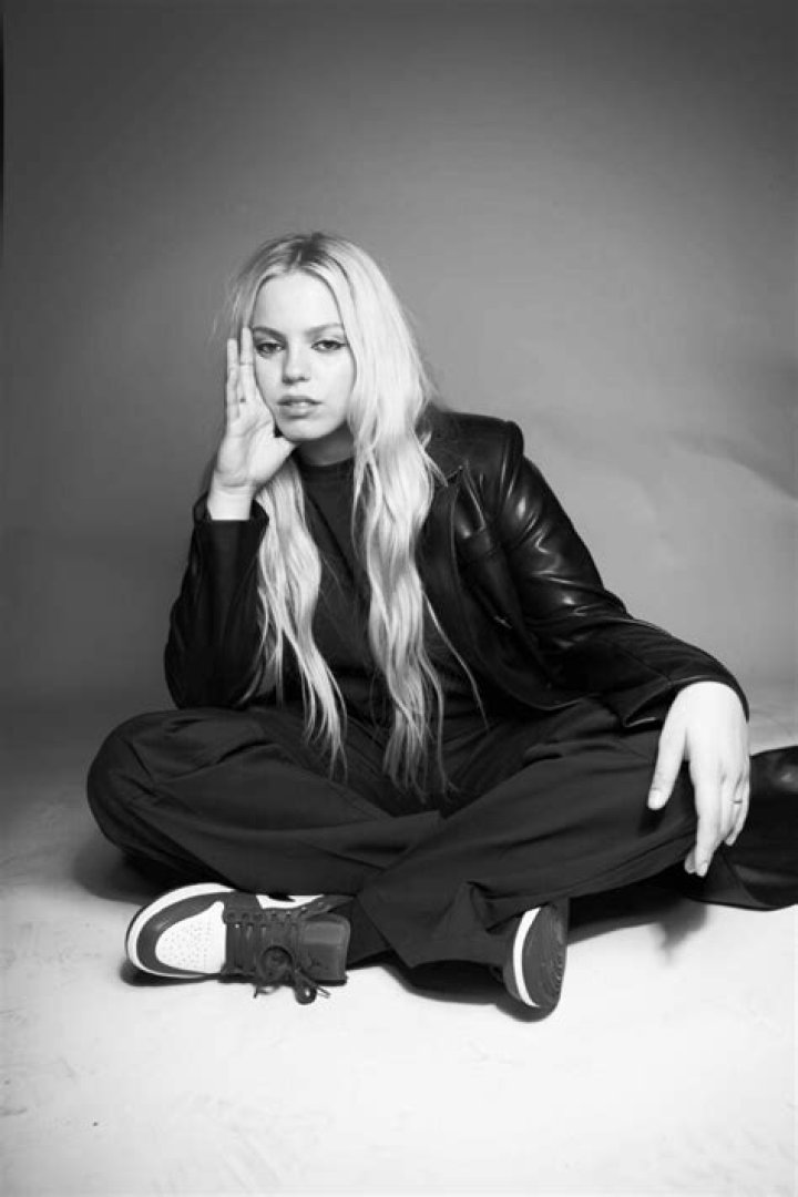 Renee Rapp Perfectly Nails the “Femme Jock” Aesthetic We Never Knew We Needed in 2023 – Celeb Secrets