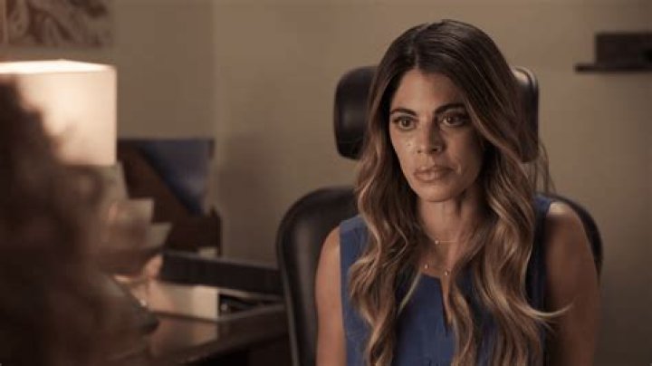 What’s The Secret Behind Her Transformation?