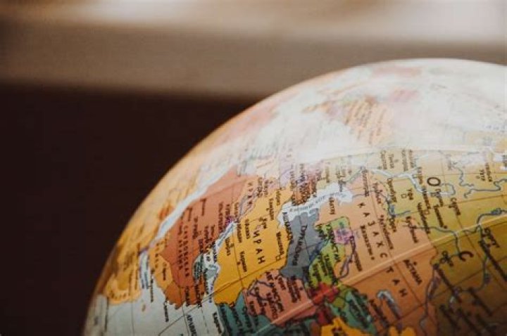 Where Did Tom Hanks Grow Up?