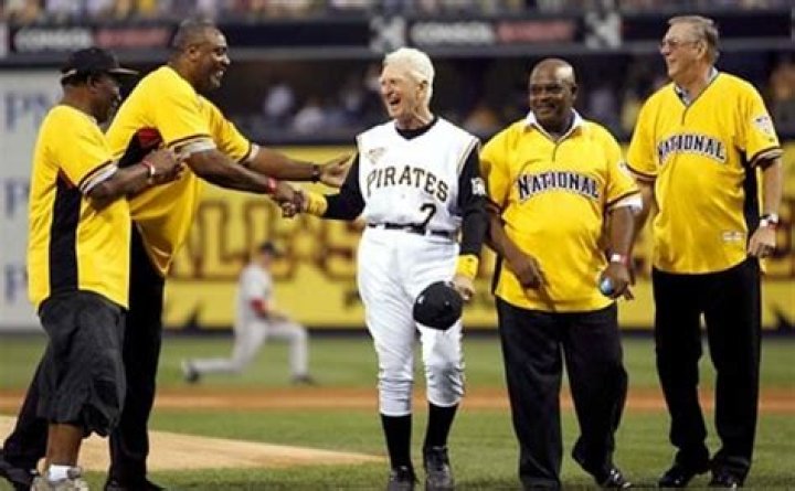 Who Is Baseball Pitcher Kent Tekulve Married To? His Wife, Kids, Net Worth, Retirement, Wiki, Age, Parents, Nickname